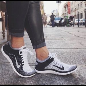 ISO nike flyknit 4.0 - white / black size 6
